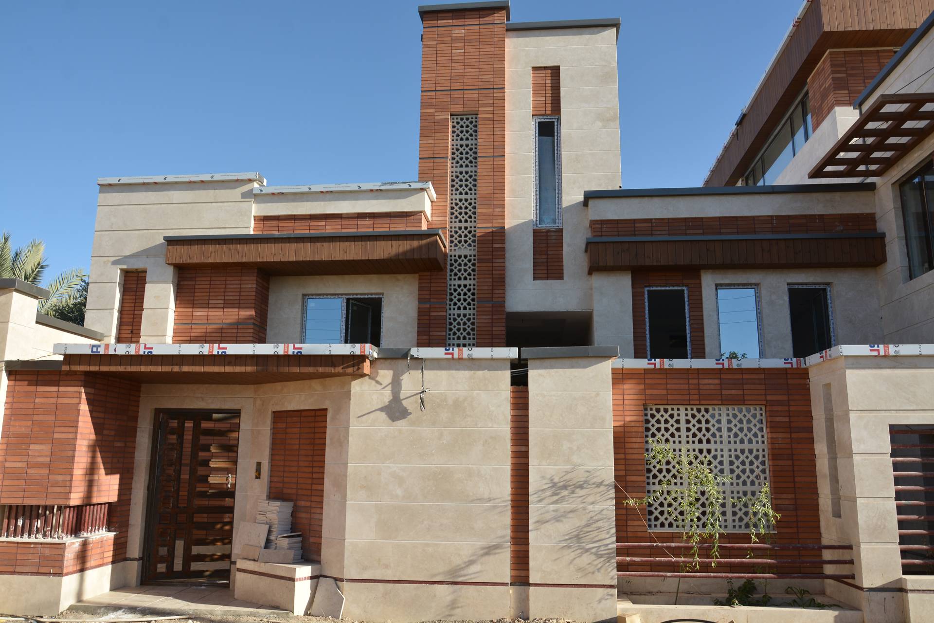 Kargar Sharif House