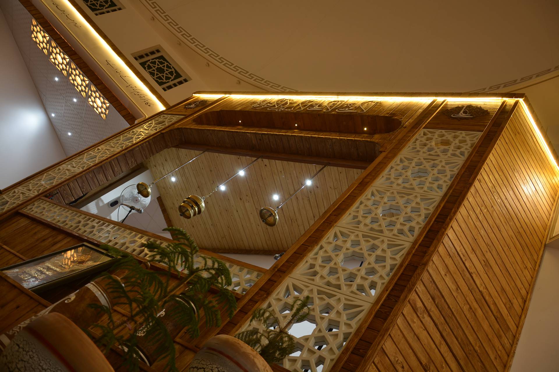 مجموعه فرهنگی ورزشی ولیعصر میبد